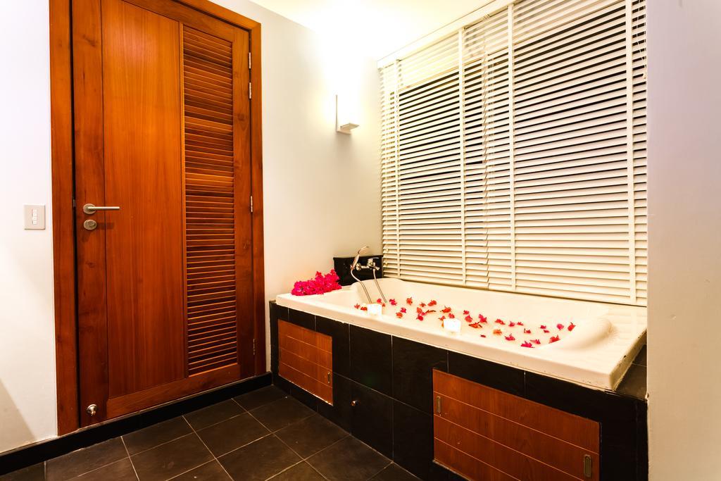 Kyerra Villa By Lofty Kamala Beach Esterno foto